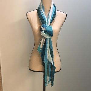 Cool scarf - so Summer